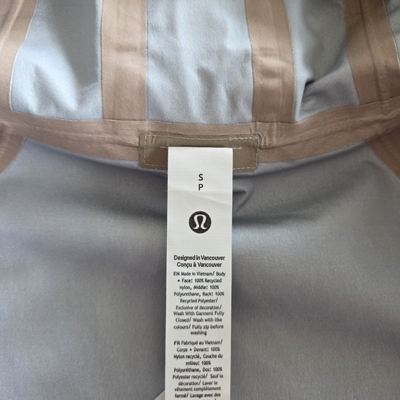 Lululemon Waterproof Fishtail Rain Coat Size Small NWT $298 Sheer Oak - Picture 7 of 16